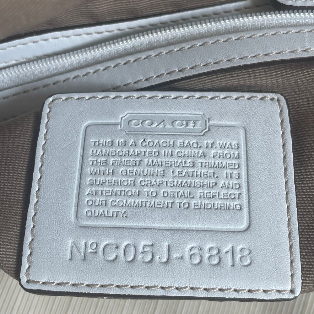 Coach Soho Mini White Signature Flap Bag | 12303 Jacquard & Leather Y2K - Picture 4 of 8